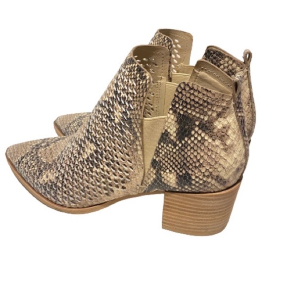 Dolce Vita snakeskin booties - Picture 7 of 7